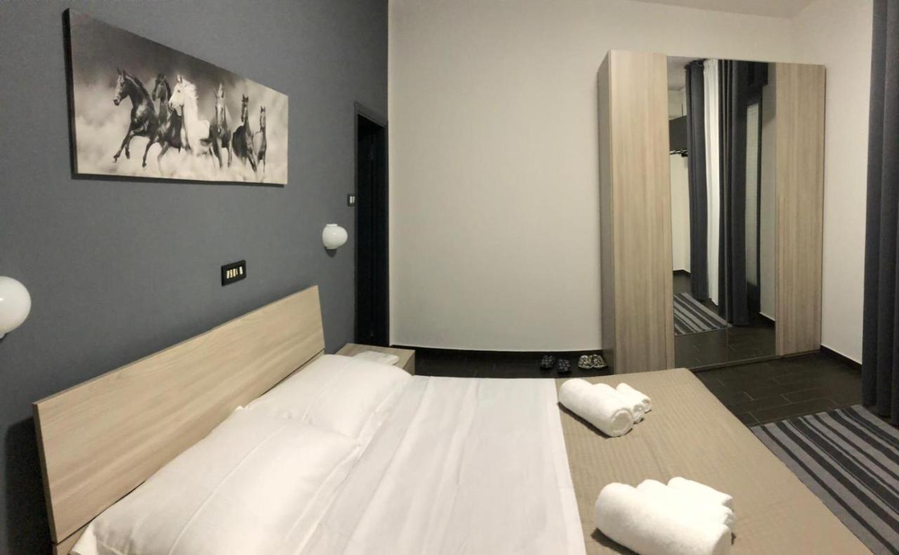 Hotel Neyra Beach Rimini Exteriér fotografie
