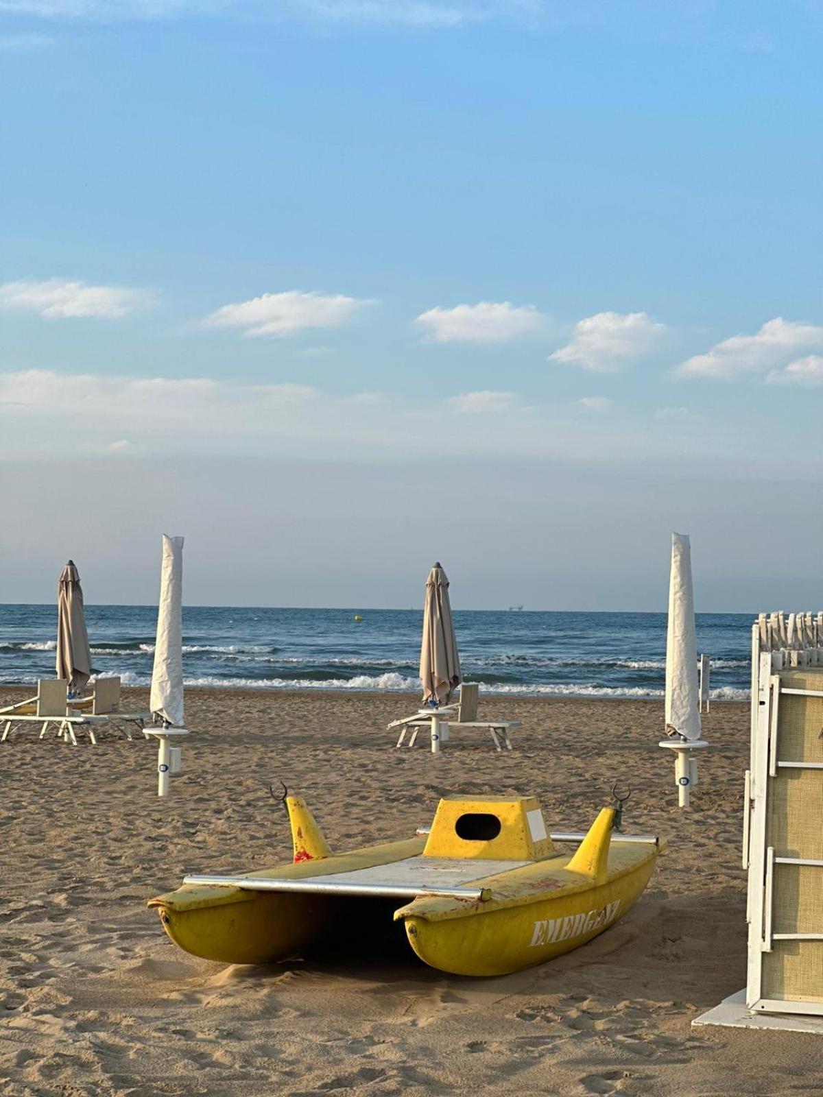 Hotel Neyra Beach Rimini Exteriér fotografie